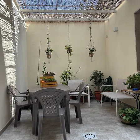Apartment Sweet House Via Sagarriga Visconti 164 *